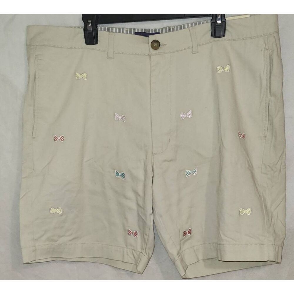 NWT ALAN FLUSSER Classic Men's Shorts Size 40 waist. Novelty print Bow Ties. Col